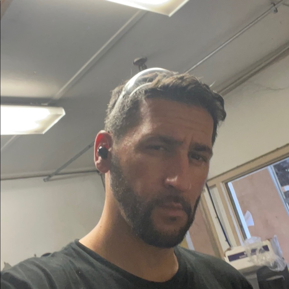 Meet your Posher, Elliot